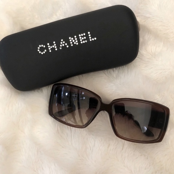 Chanel Rare Auth. Classic Strass Sunglasses - Picture 7 of 10
